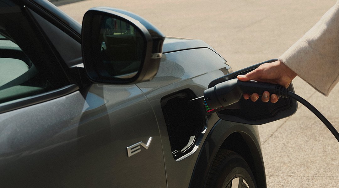 Nový Mitsubishi Eclipse Cross - technológia elektromobilu Nový Mitsubishi Eclipse Cross - technológia elektromobilu