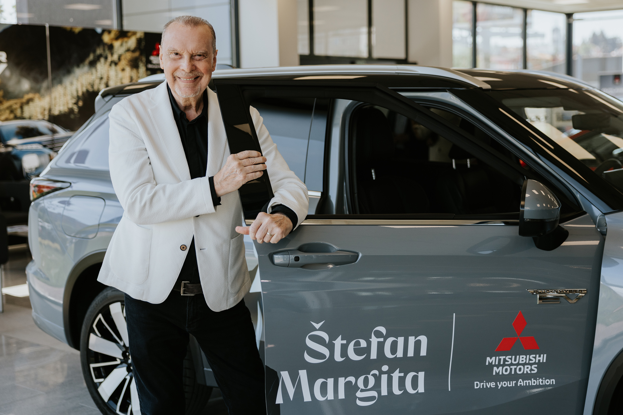 Nové Mitsubishi OUTLANDER PHEV 4X4 - Štefan Margita