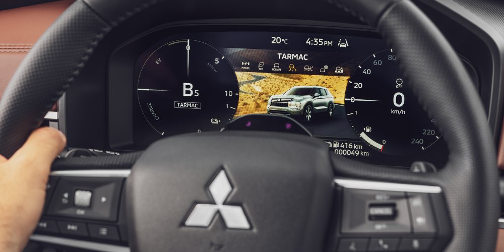 Nové Mitsubishi OUTLANDER PHEV - jazdný režim asfalt