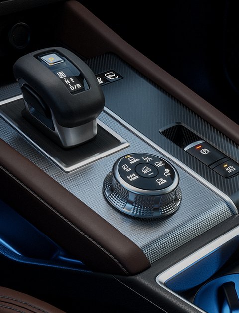 Nové Mitsubishi OUTLANDER PHEV - elektronické radenie